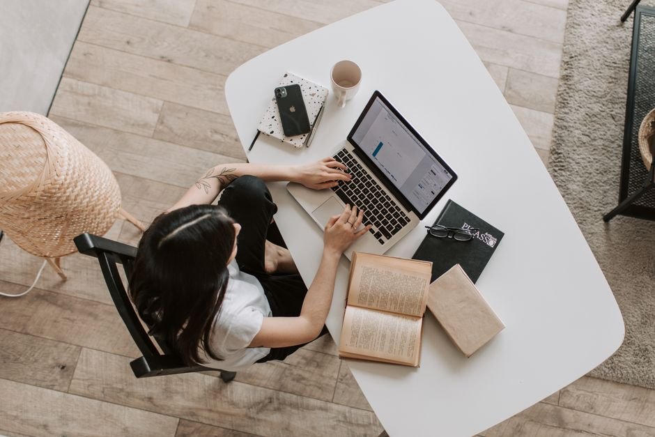 كيف تكتب وصف منتج في سلة؟ دليل عملي لوصف يظهر ويبيع